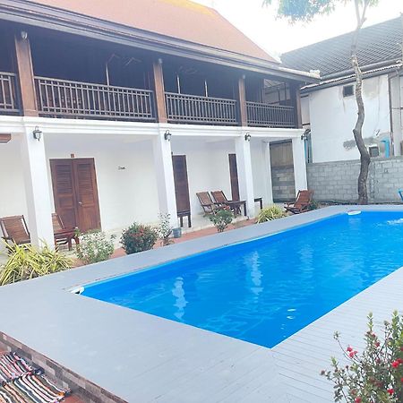 Residence Boutique Hotel Luang Prabang Esterno foto