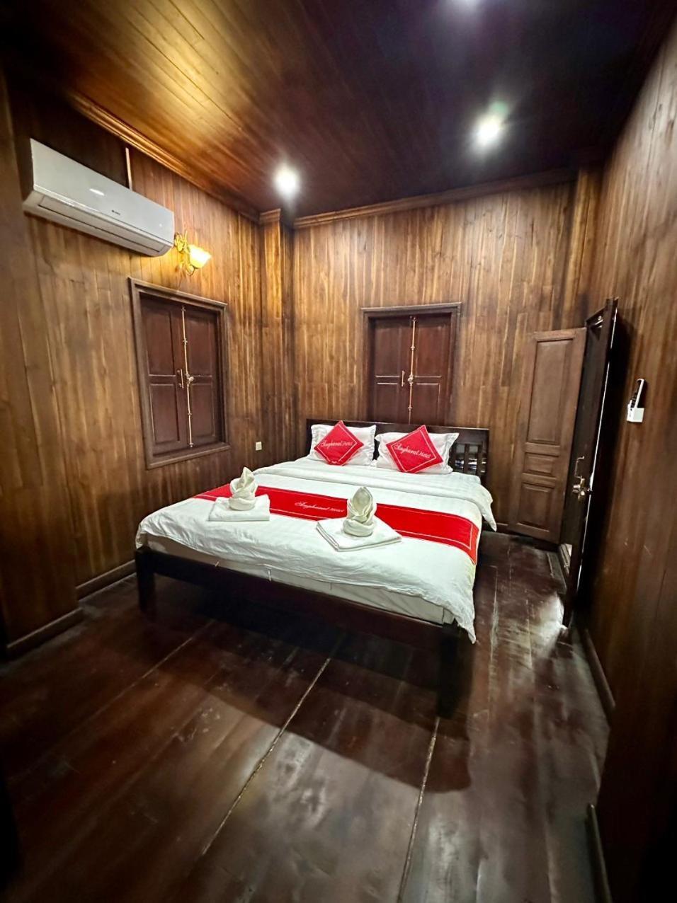 Residence Boutique Hotel Luang Prabang Esterno foto