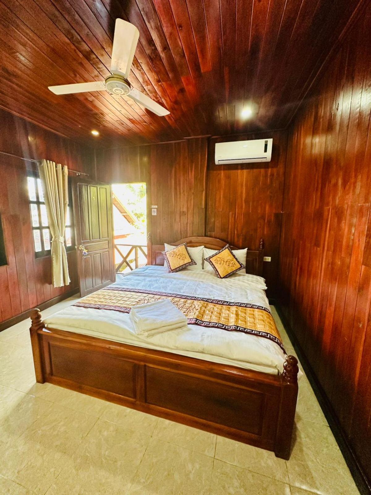 Residence Boutique Hotel Luang Prabang Esterno foto